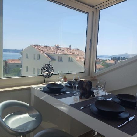 Kaštela Top Floor Apartment With Sea View מראה חיצוני תמונה