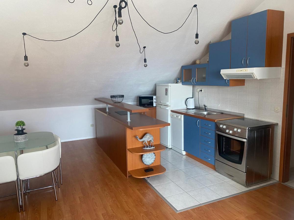 Kaštela Top Floor Apartment With Sea View מראה חיצוני תמונה