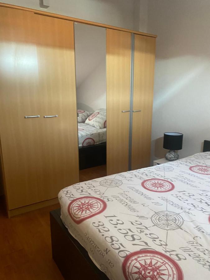 Kaštela Top Floor Apartment With Sea View מראה חיצוני תמונה